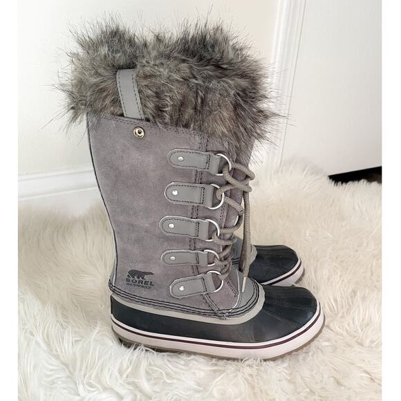 Sorel Joan of Arctic Boots 6.5 - Picture 2 of 9